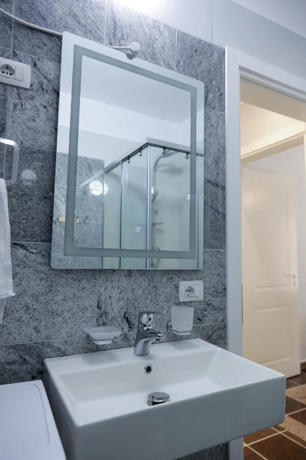 Fishta Apartments Q5 35 Velipoje Bagian luar foto